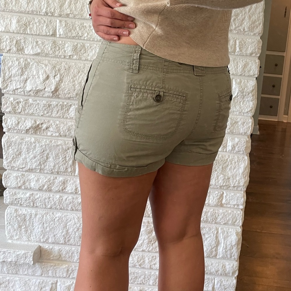 ✅EUC LOFT Drawstring Shorts - Picture 6 of 7